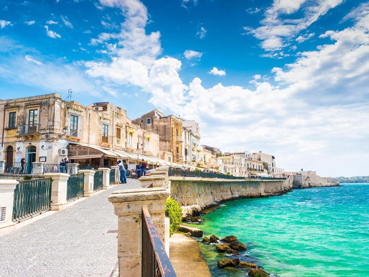 Al Blu Ortigia Apartments Szirakúza Kültér fotó